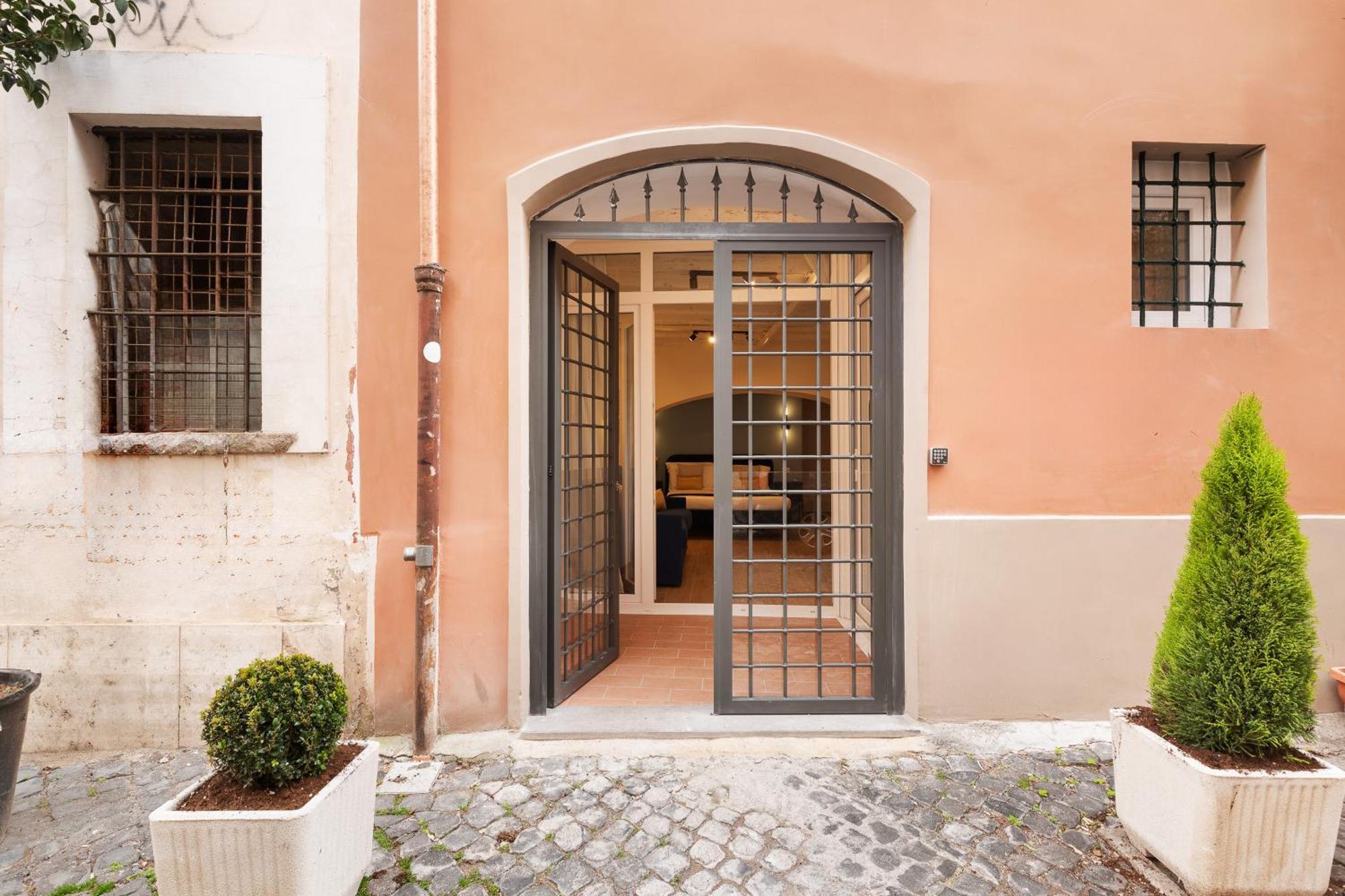 רומא Leopardo Boutique Apartment In Trastevere מראה חיצוני תמונה